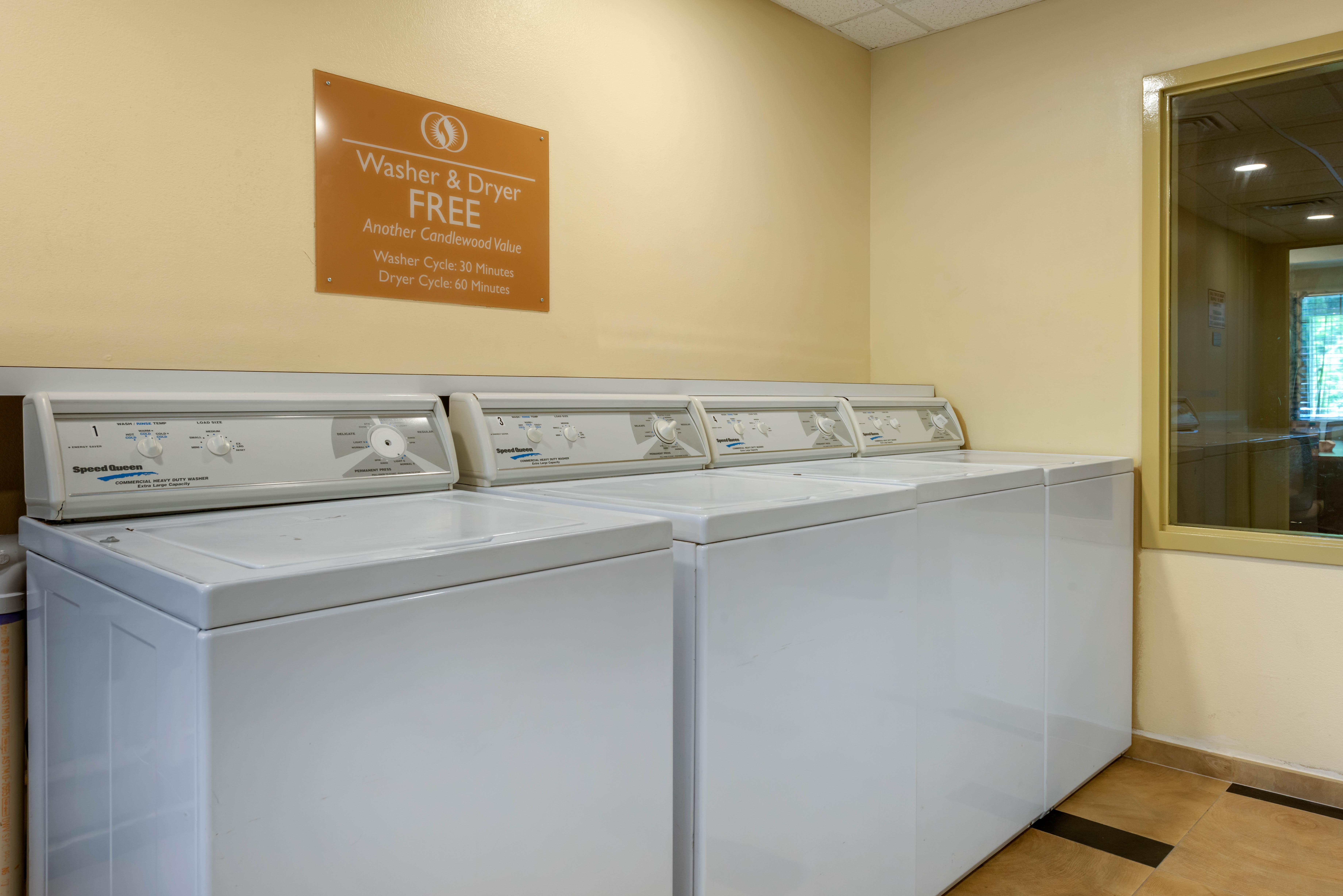 Candlewood Suites Fort Myers/Sanibel Gateway By Ihg Exterior foto